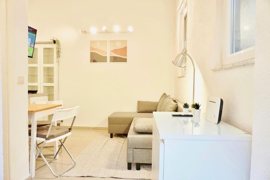 Gemutliches Kleines Studio-Apartment In Top Lage Nahe Karlsruhe Innenstadt Mit Klimaanlage Buitenkant foto
