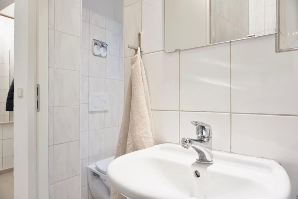 Gemutliches Kleines Studio-Apartment In Top Lage Nahe Karlsruhe Innenstadt Mit Klimaanlage Buitenkant foto